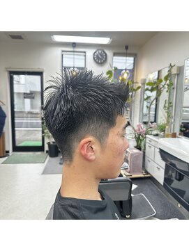 エレガンス(Elegance) スパイキーショートカット