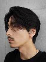 レタッチバイフィフス(RETOUCH by fifth)&nbsp;原宿ニュアンスパーマ毛流れセンターパート大人色気ビジネスヘア