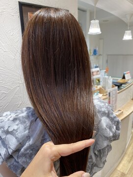 エクリ シセイドウ 麻布十番店(equri×SHISEIDO) 【麻布十番】資生堂髪質改善ロングスタイル