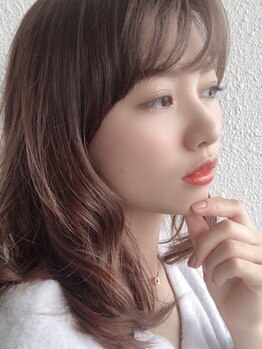 ポワソンブル(Poisson Bleu)の写真/【大人髪の救世主】ボリューム不足やパサつきを解決。経験豊富なプロが、お悩みに根本から向き合います。