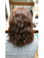 じぃば美容室 くせ毛フル活用♪ナチュラルカット