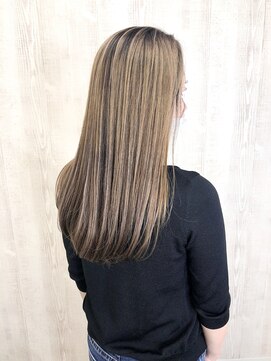 ラッズプラスエイチ(Lads+h) バレイヤージュ　ミルクティーベージュ　ハイライト