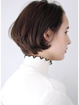 サーカス バイ ビュートリアム 青山(CIRCUS by BEAUTRIUM) 大人可愛い ふんわり ショートボブ 伸ばしかけショート