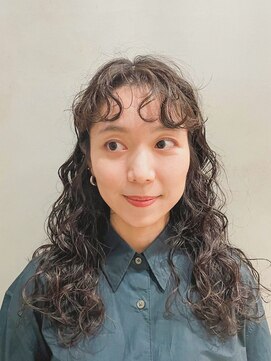 テトヘアー(teto hair) くるくる・ロングヘア・スパイラル・ウェーブ・センターパート