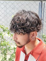 フィフス 原宿(fifth)&nbsp;波巻きスパイラルパーマツーツーブロック韓国マッシュコンマヘア