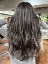 ヨロ 小岩(YOLO) ハイライトカラーミルクティーベージュケアブリーチダブルカラー