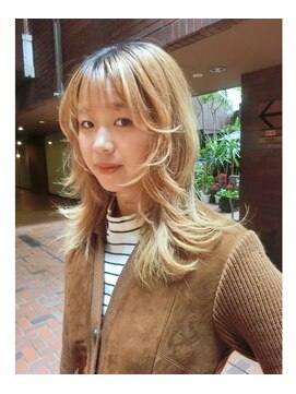 ノラ シブヤ(NORA) ブロンドレイヤーカット