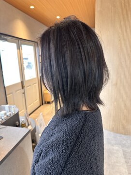 イェル(ELL.) 外はねミディアム韓国風☆前髪ぷっつりレイヤー