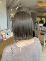 ビーチ(BEACH) くすみミントベージュ透明感カラーレイヤーボブ