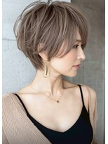 ハーツ(Heart's)&nbsp;白髪ぼかしバレイヤージュ似合わせショートボブ