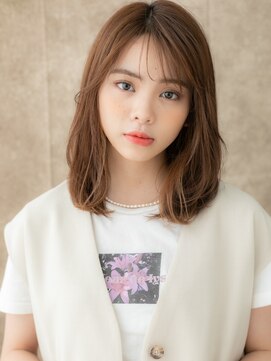 ミルクティーアッシュ抜け感ミディアムレイヤーX大宮20代30代