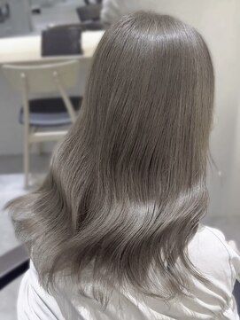 salon de MiLK 札幌大通店【サロン ド ミルク】 ブリーチレイヤーカット髪質改善トリートメント 【札幌大通】