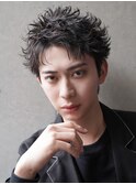 スーツ短髪ツーブロック束感モテる黒髪シークレットパーマ流行