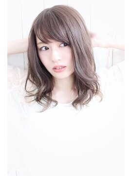 ディー(dee) dee 大人可愛いミルクティーベージュ