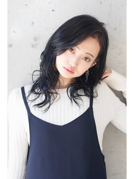アート(a-to) 黒髪の濡れ感大人っぽウェーブ♪