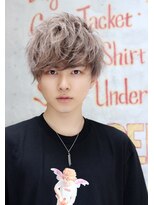 ネイビー(NAVY)&nbsp;アッシュグレージュマッシュ 無造作スパイラルパーマ 夏髪