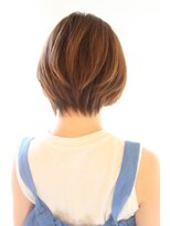 レウナ 外苑前(Reuna)&nbsp;20代30代40代大人可愛いひし形ショートボブ　小顔ショート