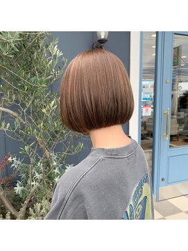 エムサロン(emu salon) beige＊ミニボブ