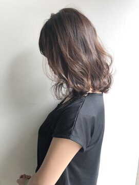 アイアール(iR) ＃ミディアム＃波巻き＃可愛い　〈代表スタイリスト筒井〉