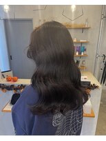 シェル 津山の手店(shel)&nbsp;20代30代大人可愛いほんのりラベンダーグレージュ透け感