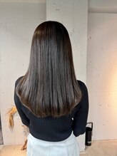 ブリーチなしの透明感カラーが映えると大好評★色味の再現性にもこだわり◎ 【髪質改善/白髪ぼかし】