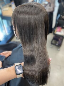 アリュウル 表参道(ALLURE) 透明感◯王道グレージュカラー　伊藤