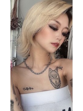 ヘアサロン ズー(Hair Salon Zoo) ハイトーン♪ショート