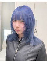 ジーナ オモテサンドウ(XENA)&nbsp;ウルフカット×ブルーカラー×ワイドバング×ケアブリーチ