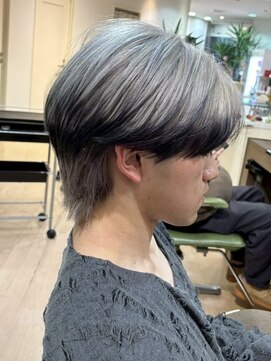 アウラ(AURA) 盛岡メンズブリーチカラーミルクティーベージュセンターパート◆