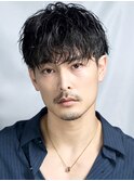 ルーズ波巻きツイストスパイラル刈り上げツーブロックマッシュ