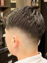 ブロートーキョーバーバーショップ 神田店(Bro Tokyo BARBERSHOP)&nbsp;スキンフェード×サイドパート