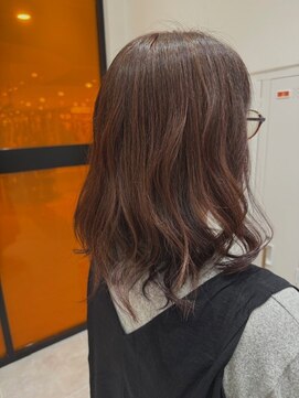 白髪もカバーしつつ、デザインカラーを楽しみたい方へ