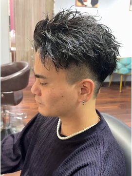 リ メイロ(Re.Meiro) スパイキーショート【メンズ/パーマ/眉毛/沖縄市/美里】