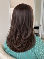 アトリーチェ 昭和店(ATTRICE) 艶感ココアブラウンの大人レイヤーロング