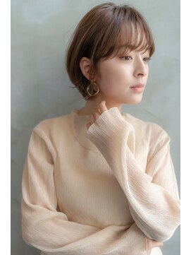 メゾンバイハバナ(maison by HAVANA) 大人かわいいフェザーバングカーキグレージュミディアムウルフ