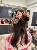 卒業式ハーフアップフェミニンアレンジヘアー