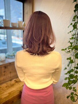 リル(Lilou) 【Lilou】★ワンカールレイヤー/レイヤーボブ/くびれ/30代