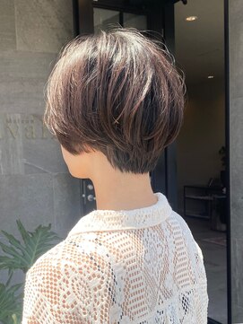 メゾン アヴァロ(Maison Avallo) ３０代４０代の大人カジュアルショート