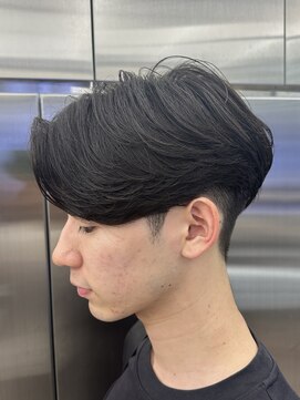 レタッチバイフィフス(RETOUCH by fifth) センターパートカルマパーマワンカールパーマ韓国ヘアガイルヘア