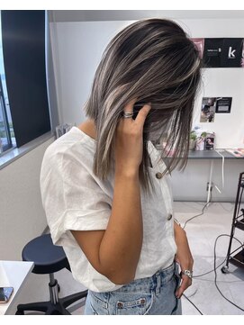 キング 高槻(K!ng) 縮毛矯正髪質改善ハイライトレイヤーカット高槻美容室エクステ