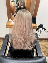 ココロヘアー マド(Cocolo hair MADO) レイヤーカット×ブリーチカラー