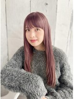 ヘアメイク ナル(hair make nalu)&nbsp;ツヤ感ピンクのナチュラルストレートスタイル