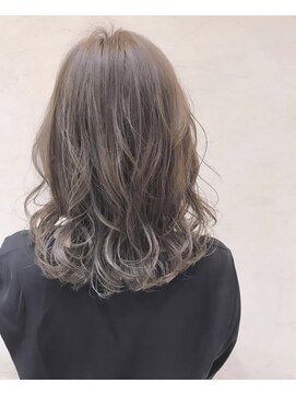 ヘアサロン エフ 渋谷(F) #アッシュグレー　#グレージュ　#バレイヤージュ