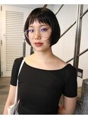 顔まわりレイヤーショートボブレディースカット