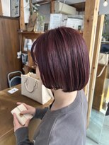 アルベロ(albero) ブリーチなしピンクカラーと内巻きボブ