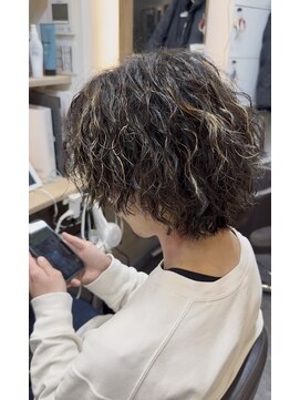 アンサ 藤森店(ANSA) 強めツイスパ×ラフ質感ショート