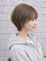 フラッグ バイ ヘッドライト 名古屋金山店(FLAG by HEADLIGHT)&nbsp;韓国風レイヤー/外ハネくびれ/ミディアムレイヤー/ぱっつん前髪