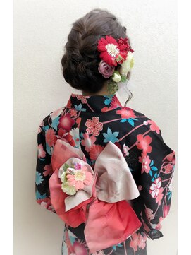 ビューティーサロンワタナベ 本店 編み込みヘアーセットと着付け