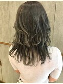 外国人風ハイトーン×カーキグレー♪
