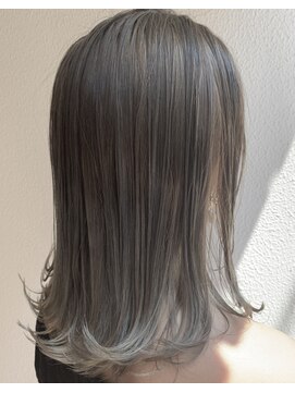 エッジ 下北沢(edge.) edge.下北沢 透明感グレー外ハネスタイル